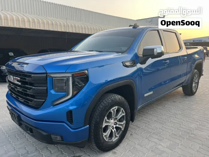 GMC Sierra 2023 photo 2