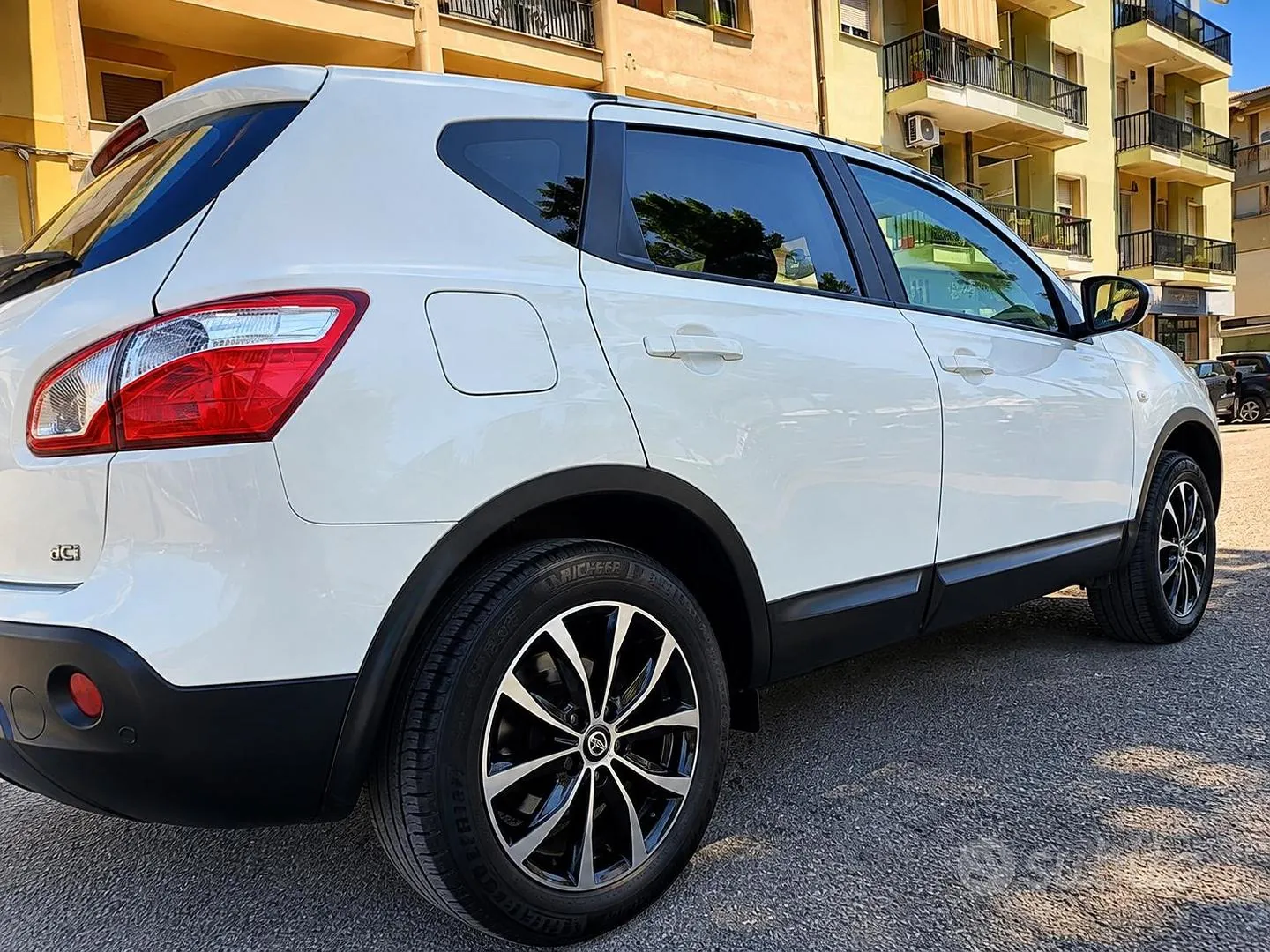 Nissan Qashqai 2010 photo 3