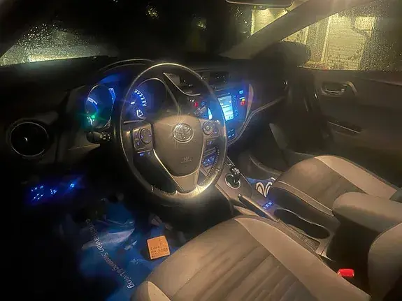 Toyota Auris 2015 photo 5