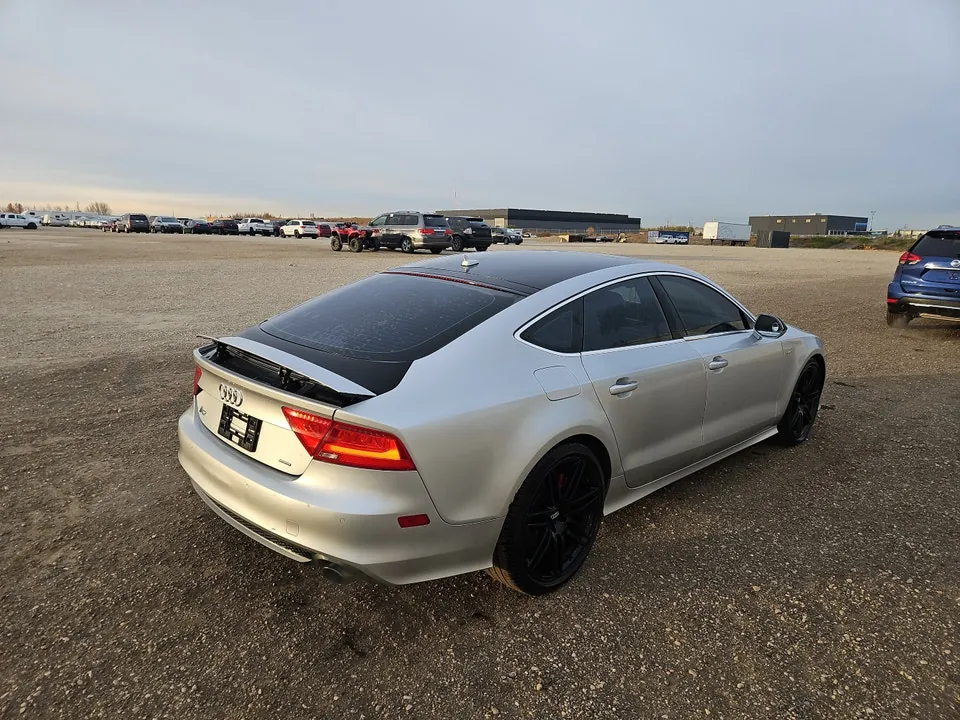 Audi A7 2012 photo 4