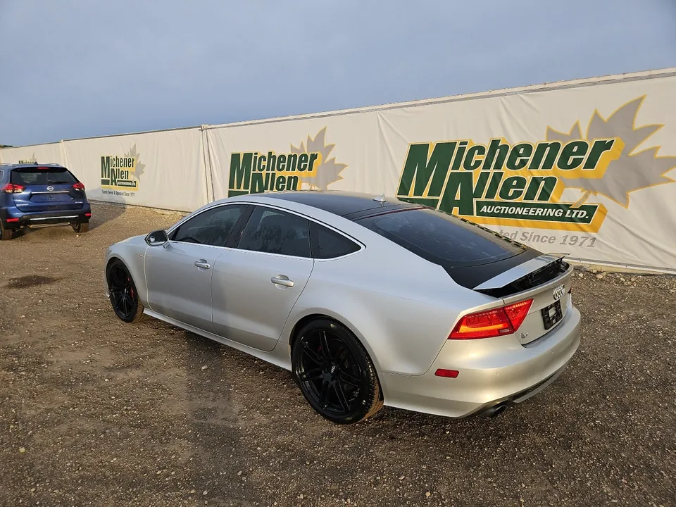Audi A7 2012 photo 3