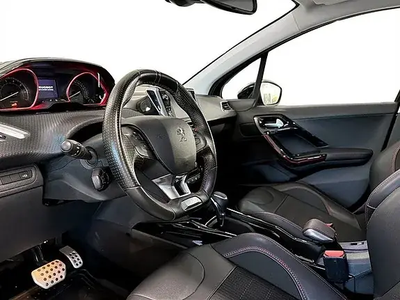 Peugeot 2008 2019 photo 4