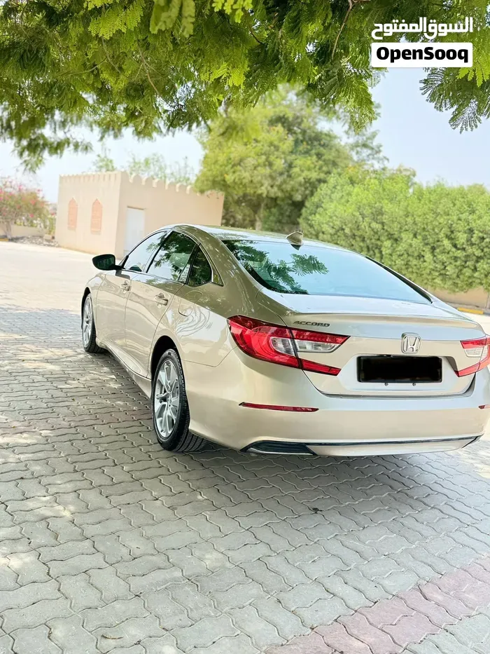 Honda Accord 2018 photo 4