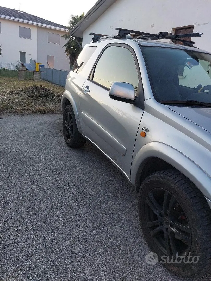 Toyota Rav4 2003 photo 2