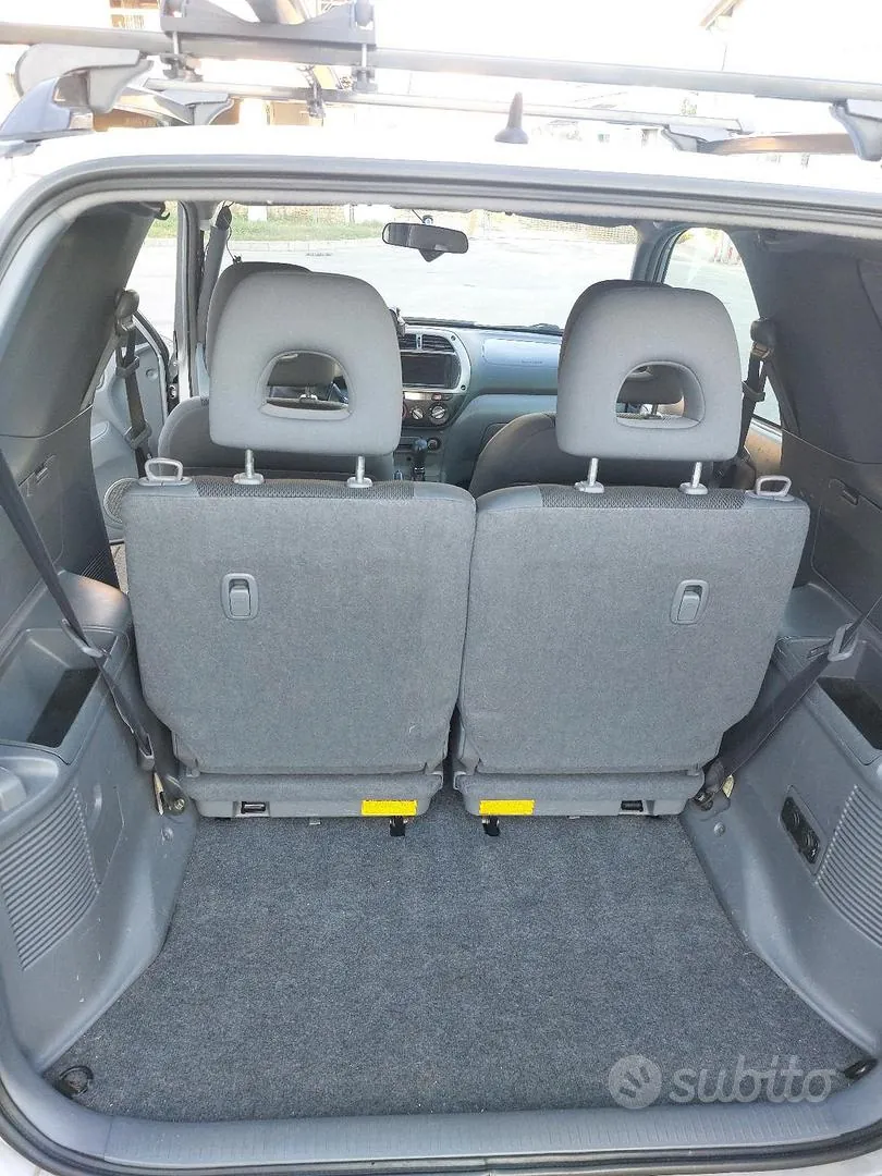 Toyota Rav4 2003 photo 5