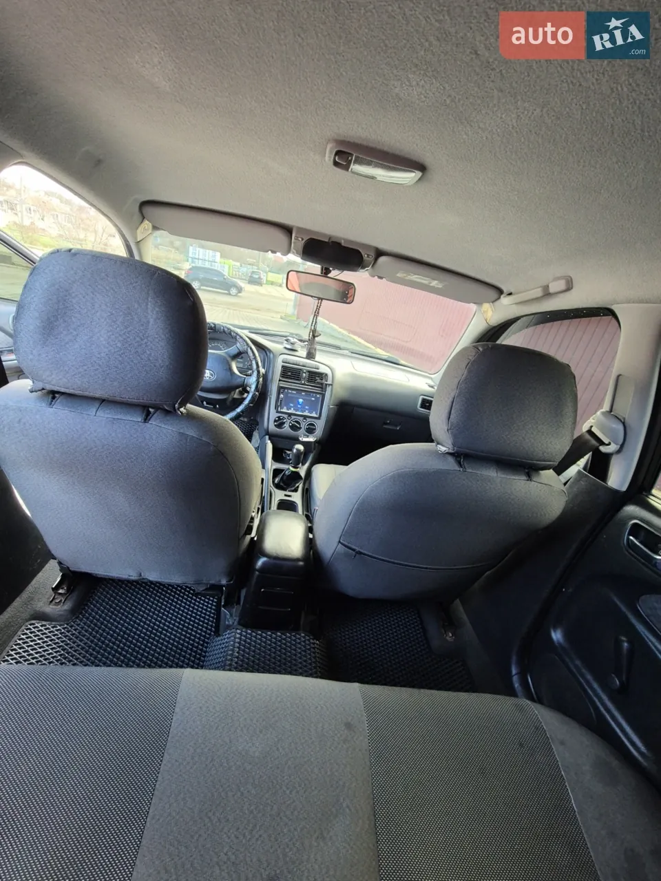 Toyota Avensis 2002 photo 4