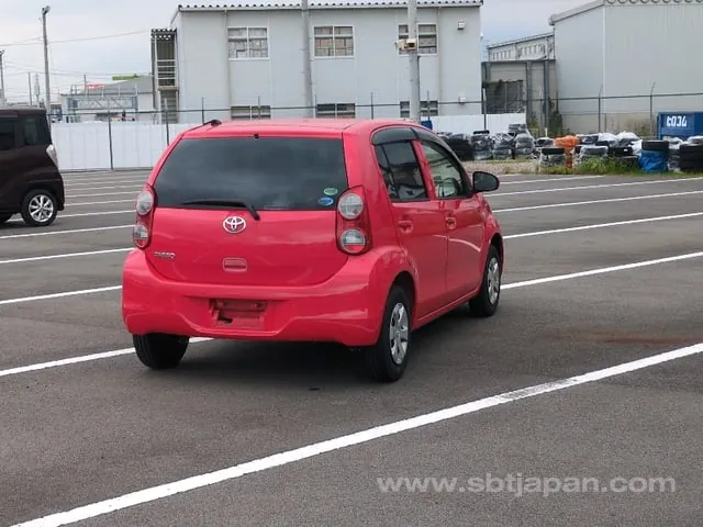 Toyota Passo 2013 photo 4