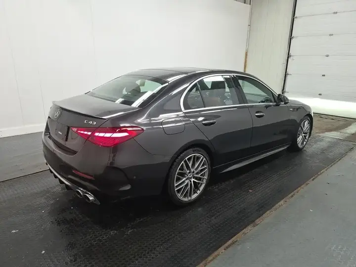 Mercedes-Benz C-Class 2023 photo 2