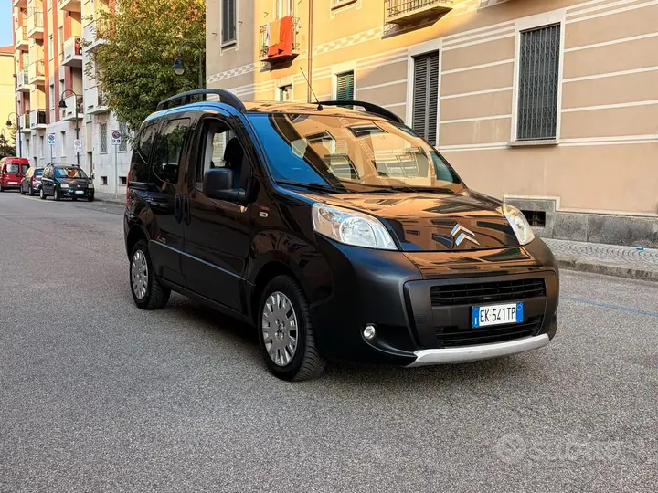 Citroen Nemo 2011 photo 2