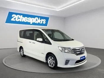 Nissan Serena 2013 photo 4