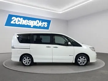 Nissan Serena 2013 photo 5