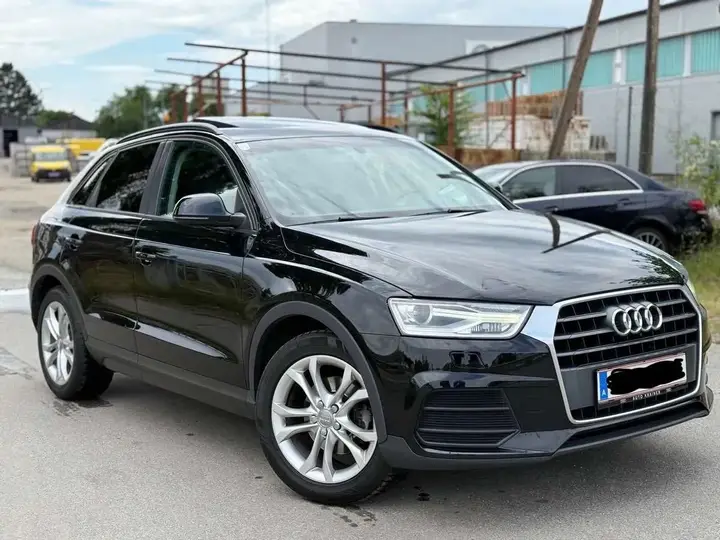 Audi Q3 2015 photo 2