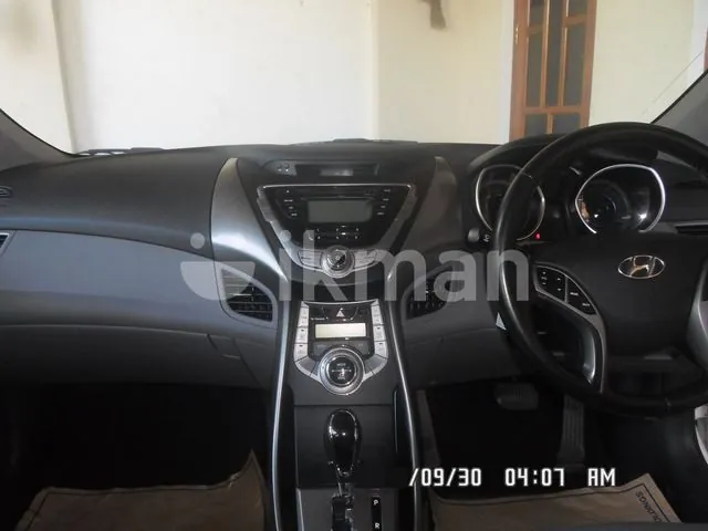 Hyundai Elantra 2012 photo 4