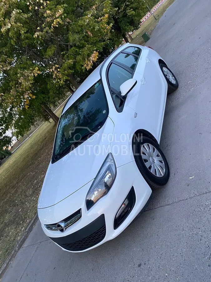 Opel Astra 2015 photo 3