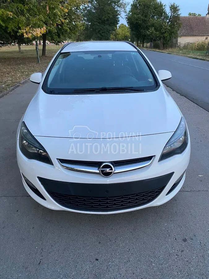 Opel Astra 2015 photo 2