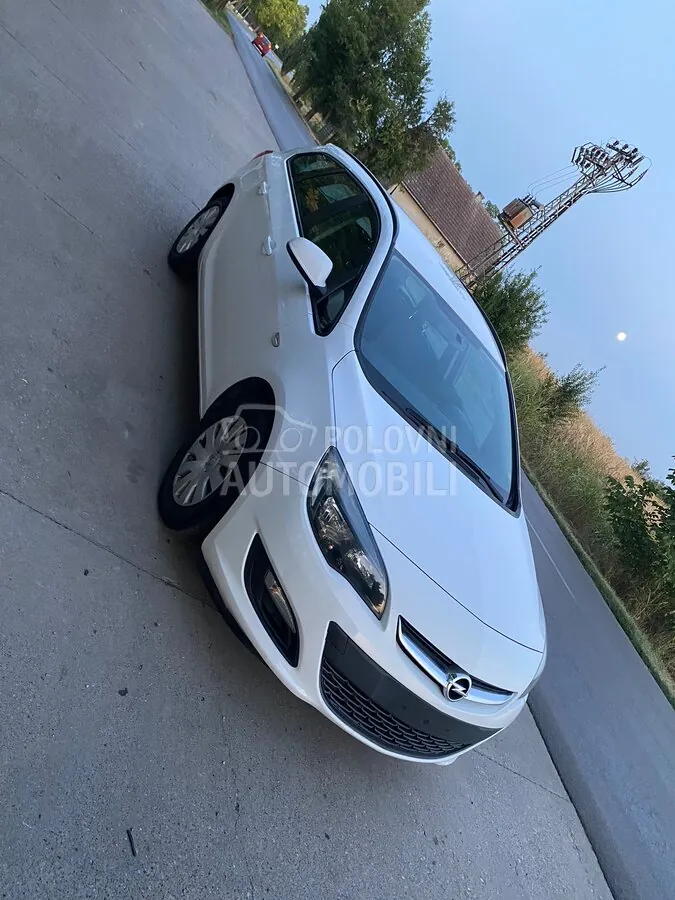 Opel Astra 2015 photo 4