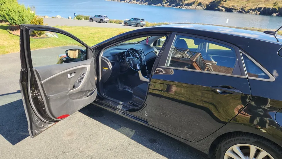 Hyundai Elantra 2014 photo 3