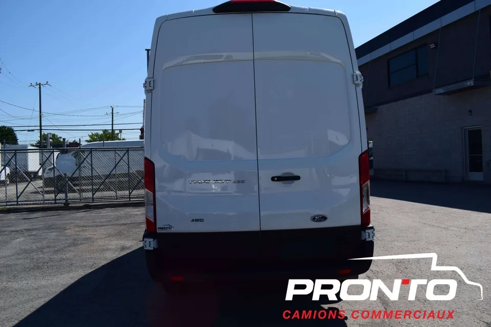 Ford Transit Cargo 2024 photo 5
