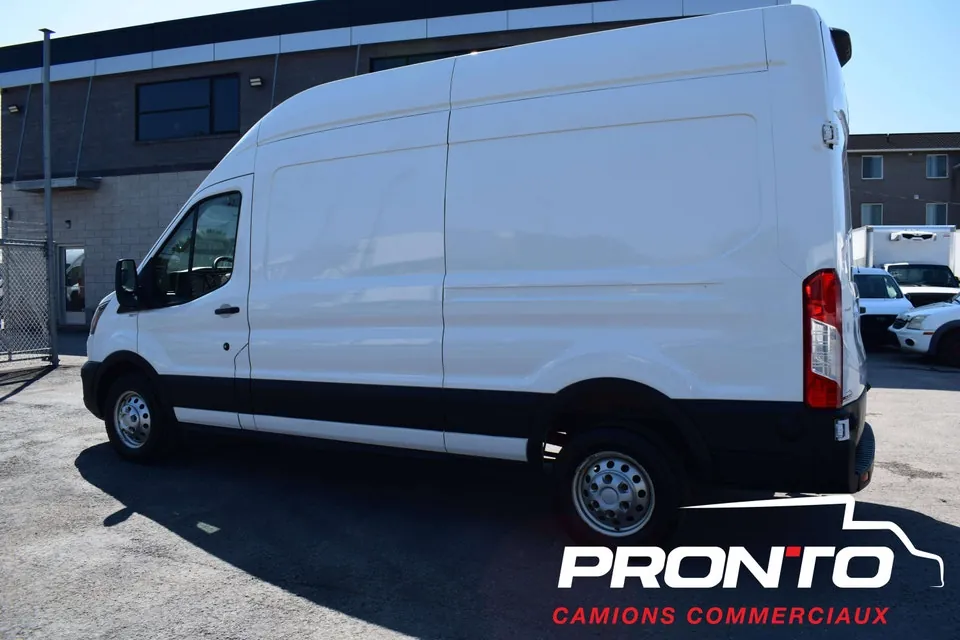 Ford Transit Cargo 2024 photo 4