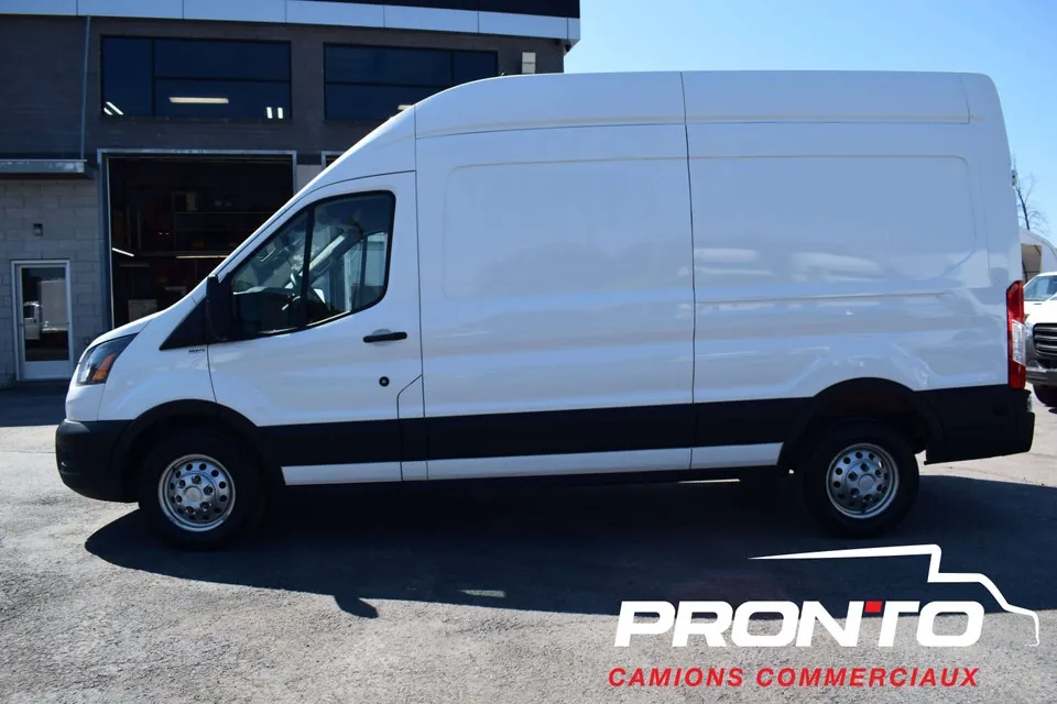 Ford Transit Cargo 2024 photo 3