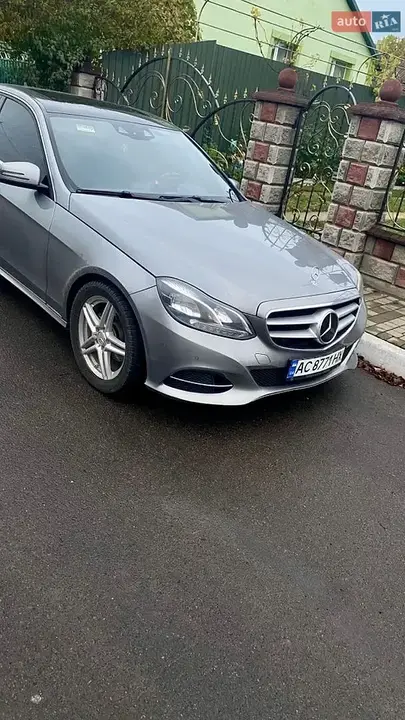 Mercedes-Benz E-Class 2014 photo 4