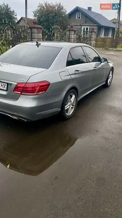 Mercedes-Benz E-Class 2014 photo 5