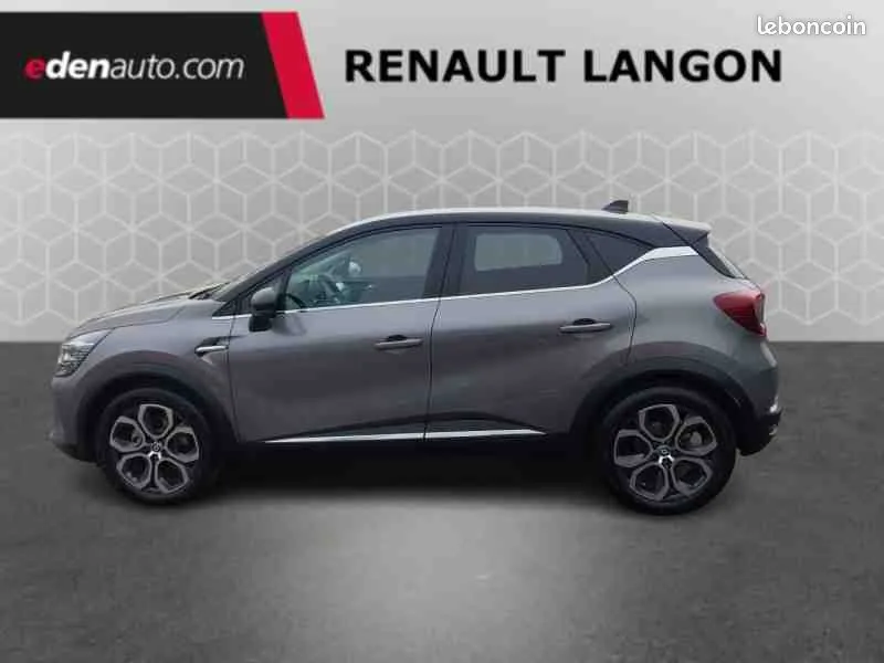 Renault Captur 2023 photo 2