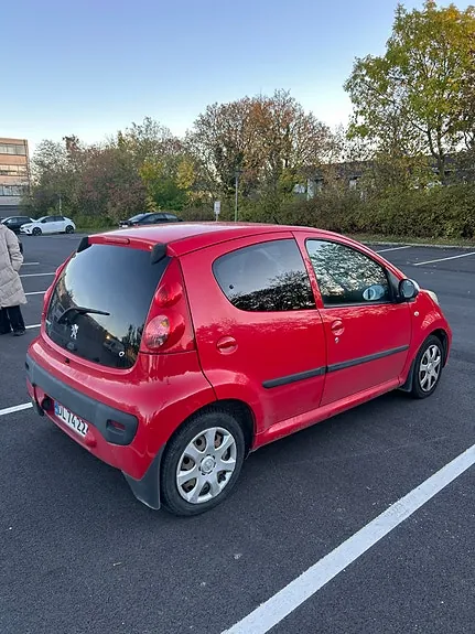 Peugeot 107 2011 photo 5