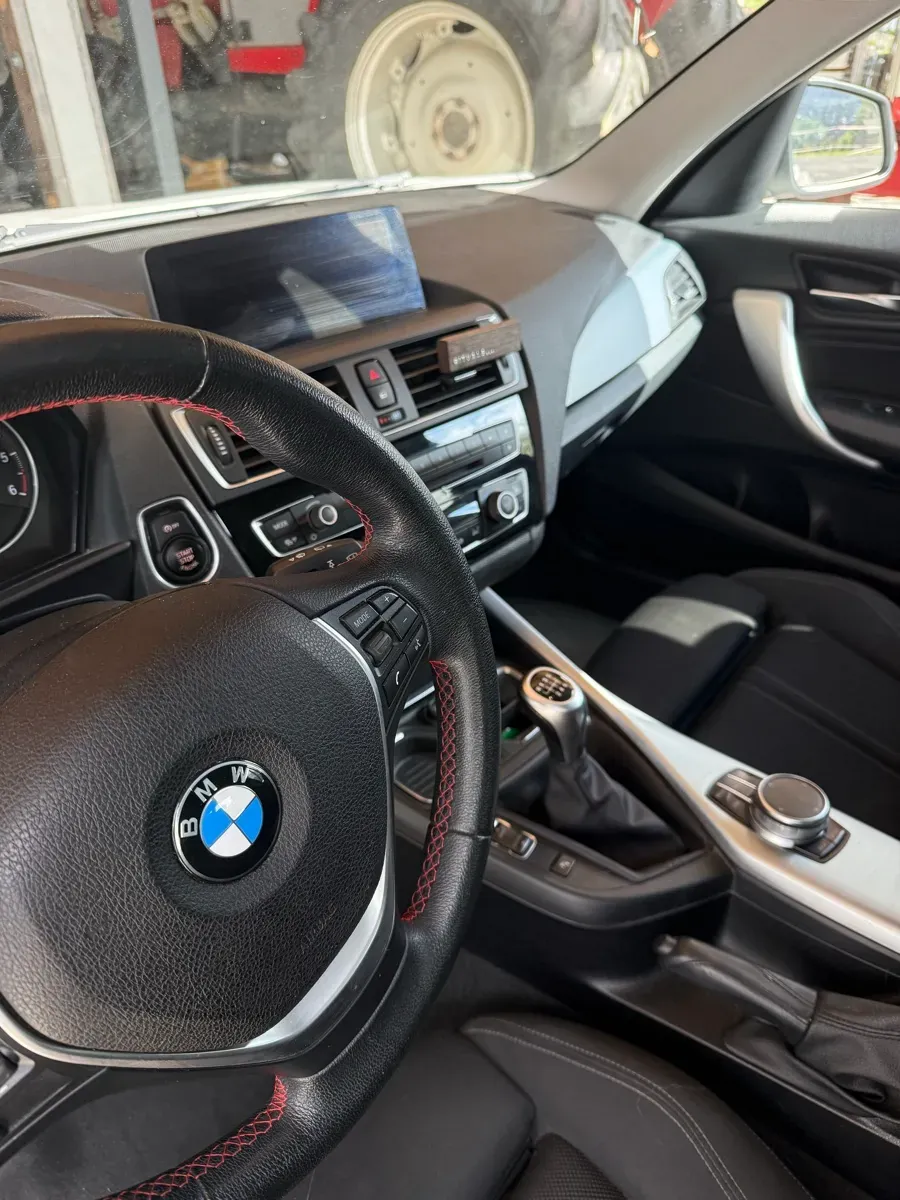 BMW 1 Series 2018 photo 3