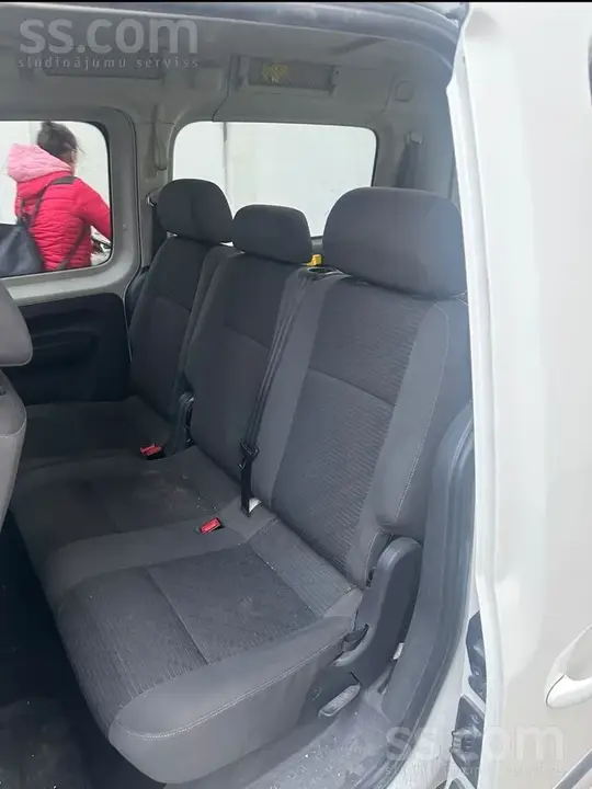 Volkswagen Caddy Maxi 2012 photo 3