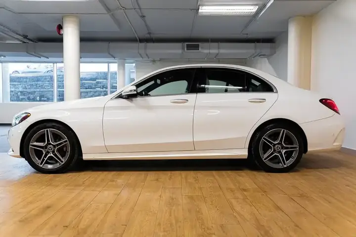 Mercedes-Benz C-Class 2021 photo 3