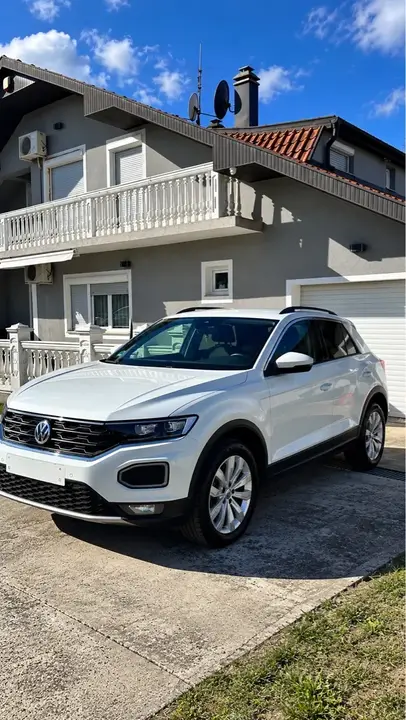 Volkswagen T-Roc 2018 photo 2