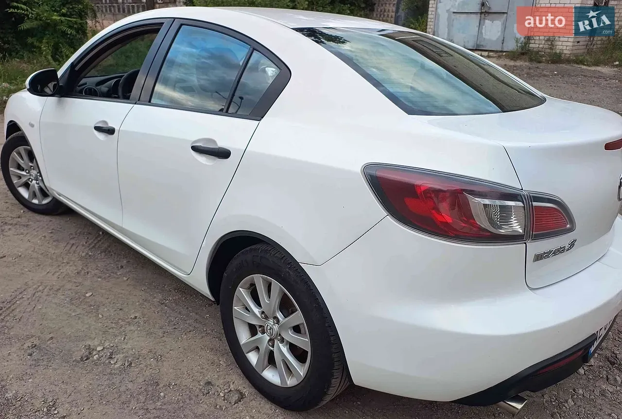 Mazda 3 2010 photo 5
