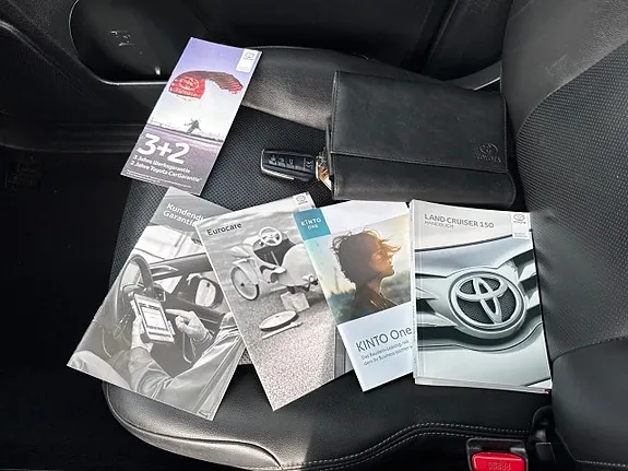 Toyota Land Cruiser 2021 photo 4