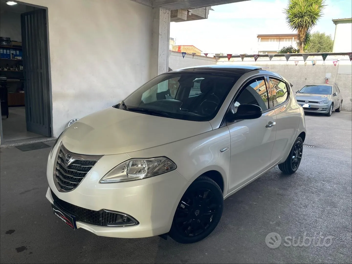 Lancia Ypsilon 2011 photo 2