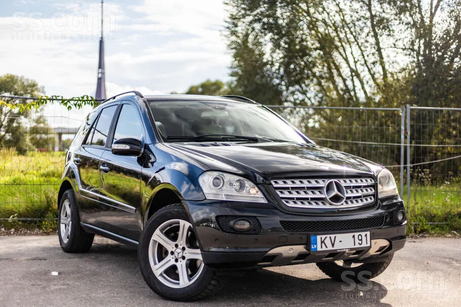 Mercedes-Benz Ml Class 2005 photo 2