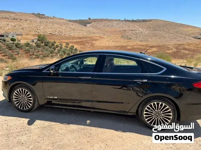 Ford Fusion 2017 photo 2