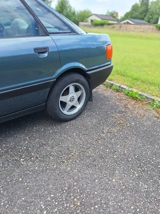 Audi 80 1986 photo 3