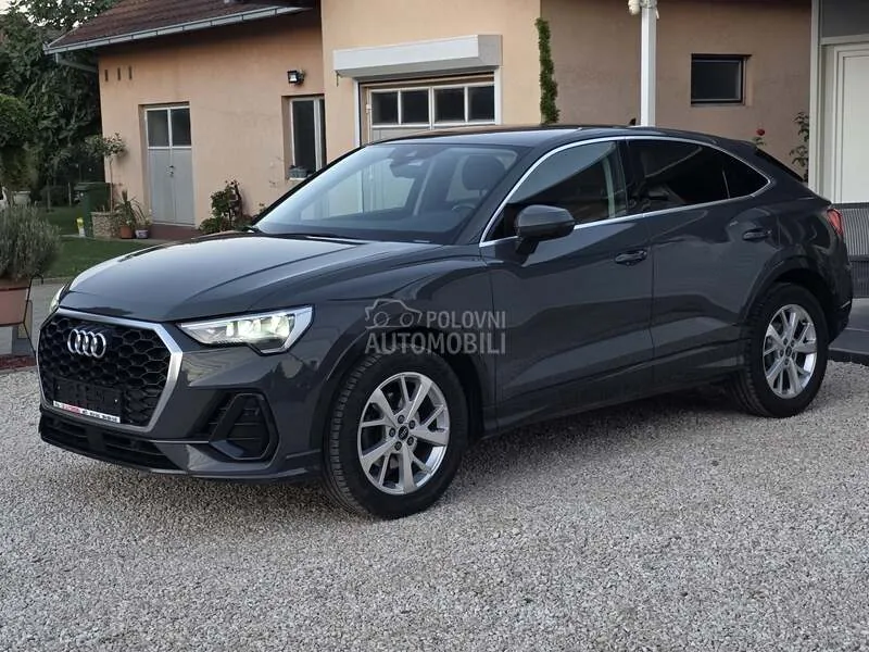 Audi Q3 2022 photo 4