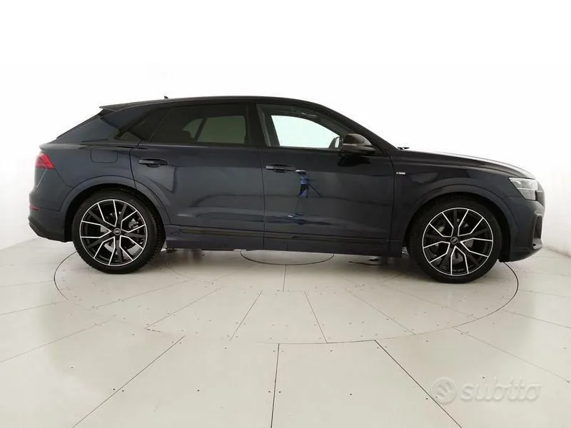 Audi Q8 2025 photo 4