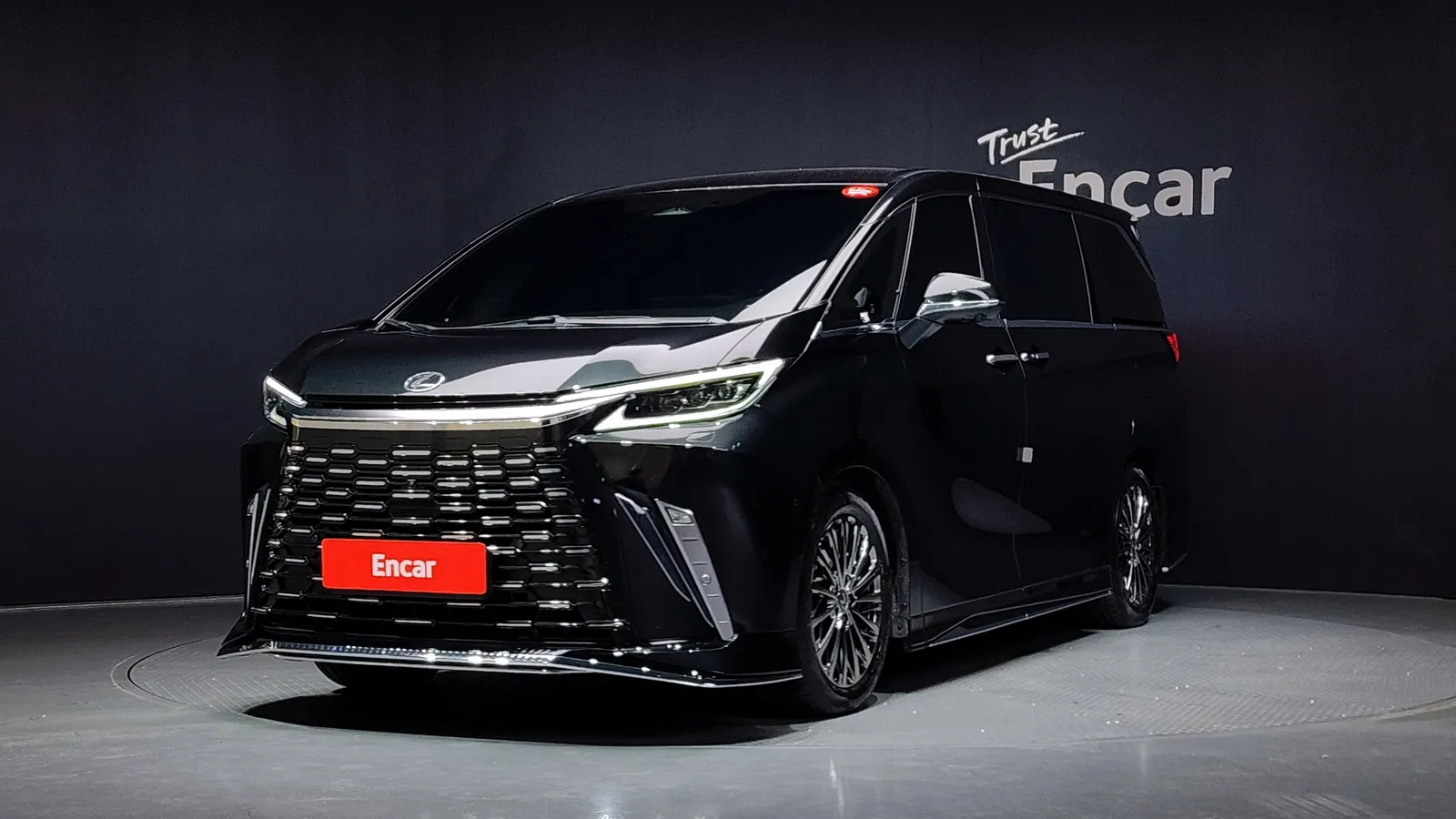 Lexus Lm
