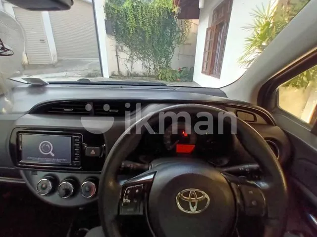 Toyota Vitz 2016 photo 5