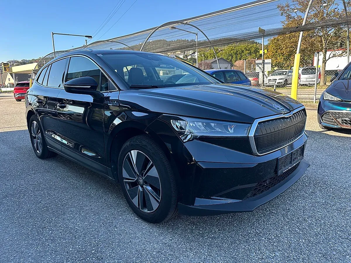 Skoda Enyaq 2023 photo 3