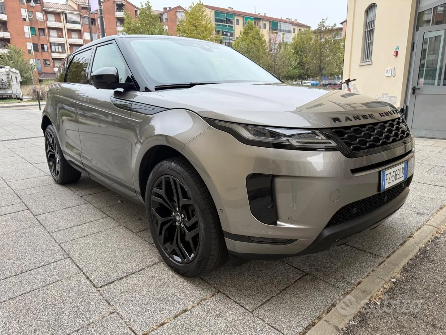 Land Rover Range Rover Evoque 2020 photo 2