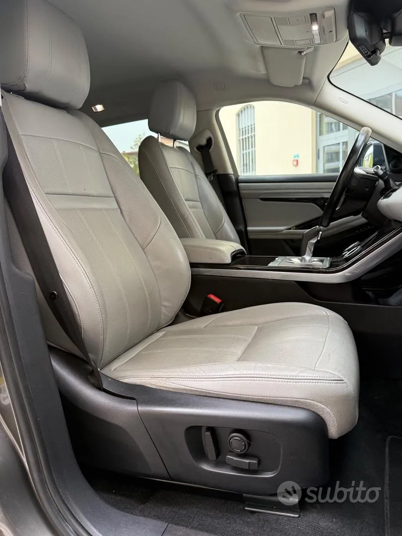 Land Rover Range Rover Evoque 2020 photo 5