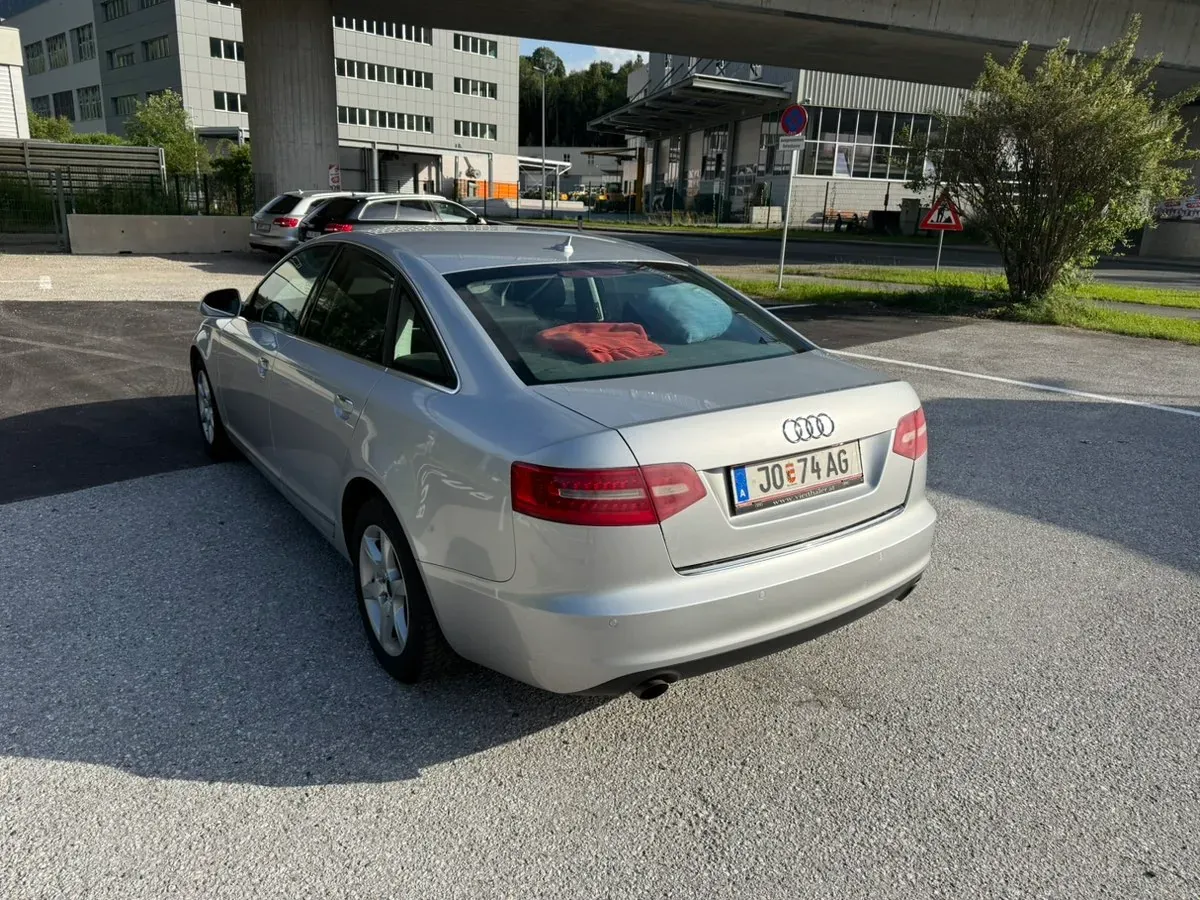 Audi A6 2010 photo 2