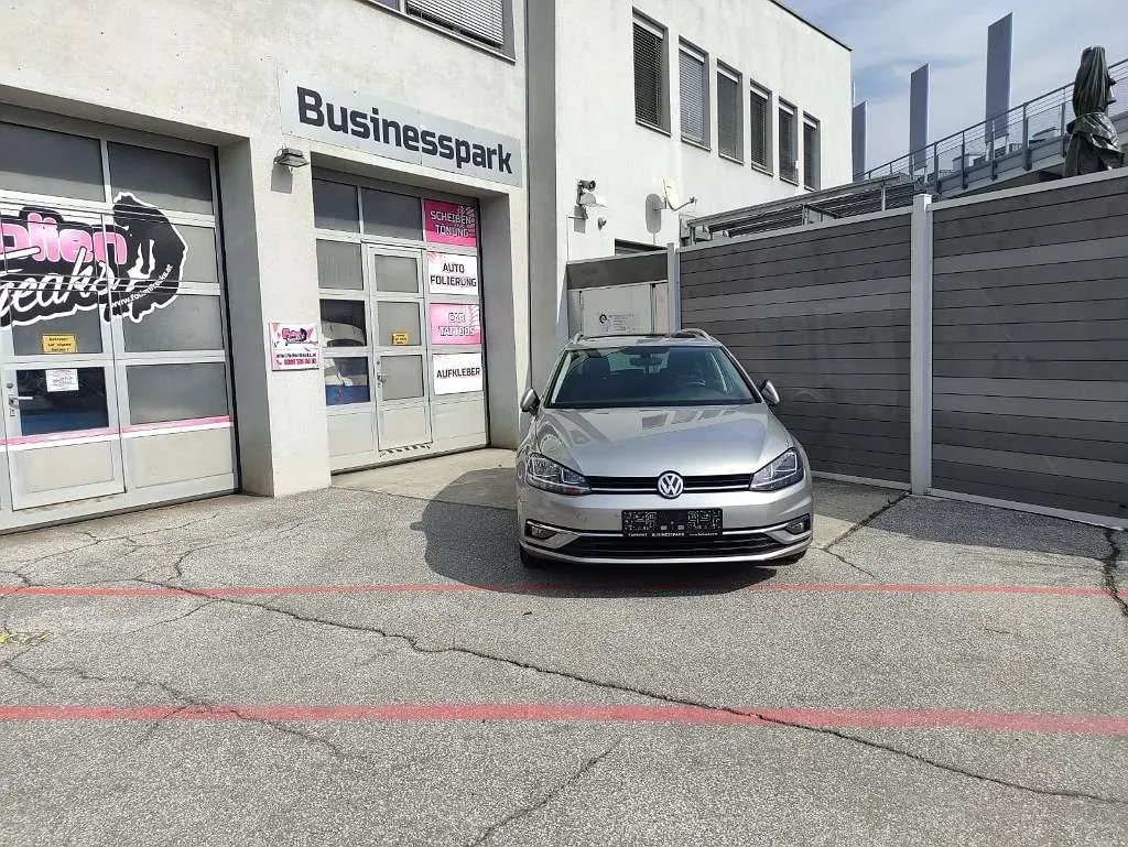 Volkswagen Golf 2018 photo 3