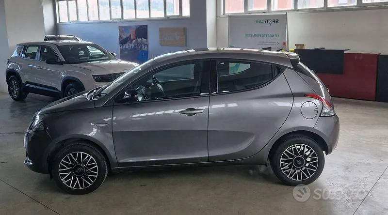 Lancia Ypsilon 2024 photo 3