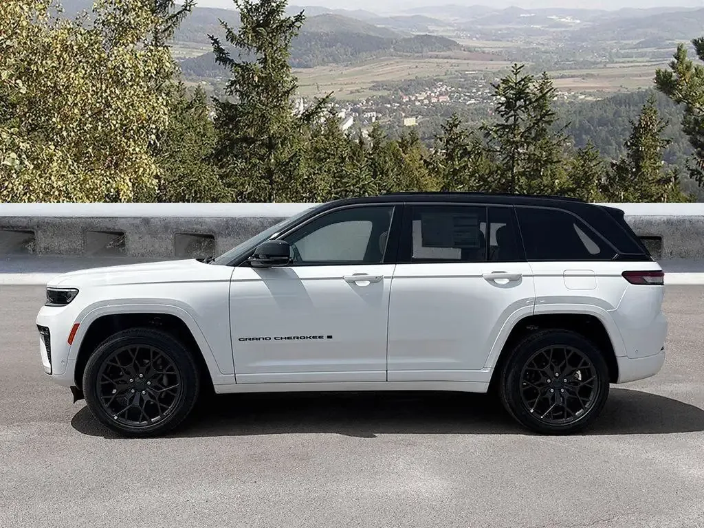 Jeep Grand Cherokee 2026 photo 2