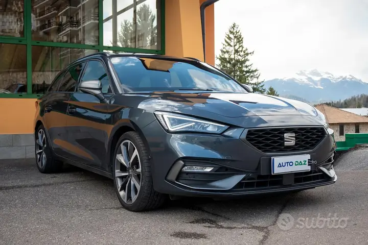 Seat Leon 2022 photo 2